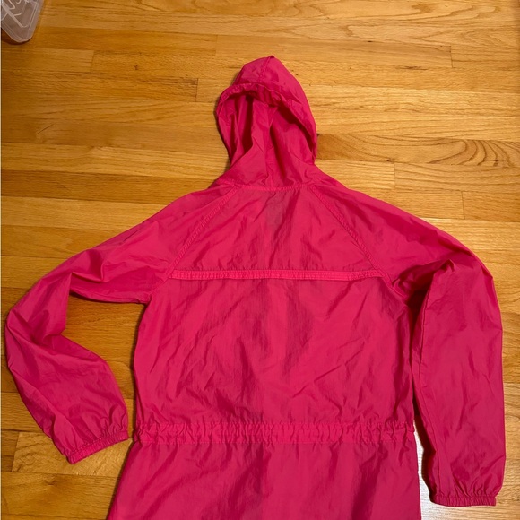 Old navy windbreaker jacket.  Lightweight  pink. NWOT   Never worn - Picture 5 of 5